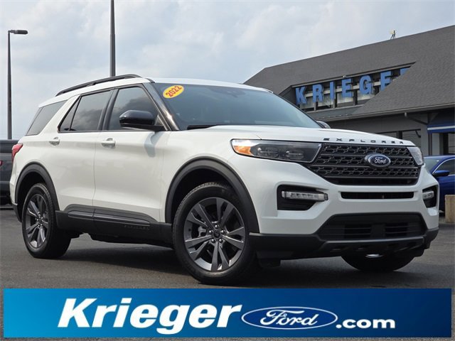 Certified 2022 Ford Explorer XLT w/ Equipment Group 202A image 7