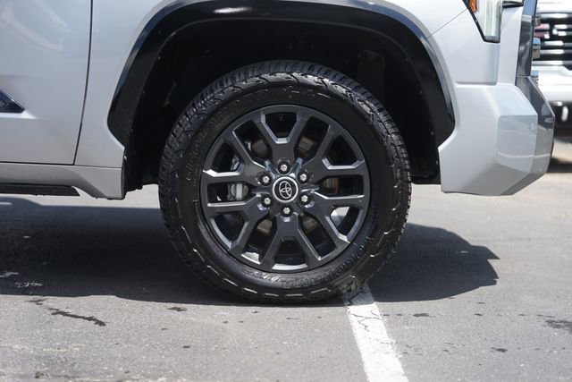Used 2023 Toyota Tundra Platinum w/ Advanced Package AWD/4WD image 4