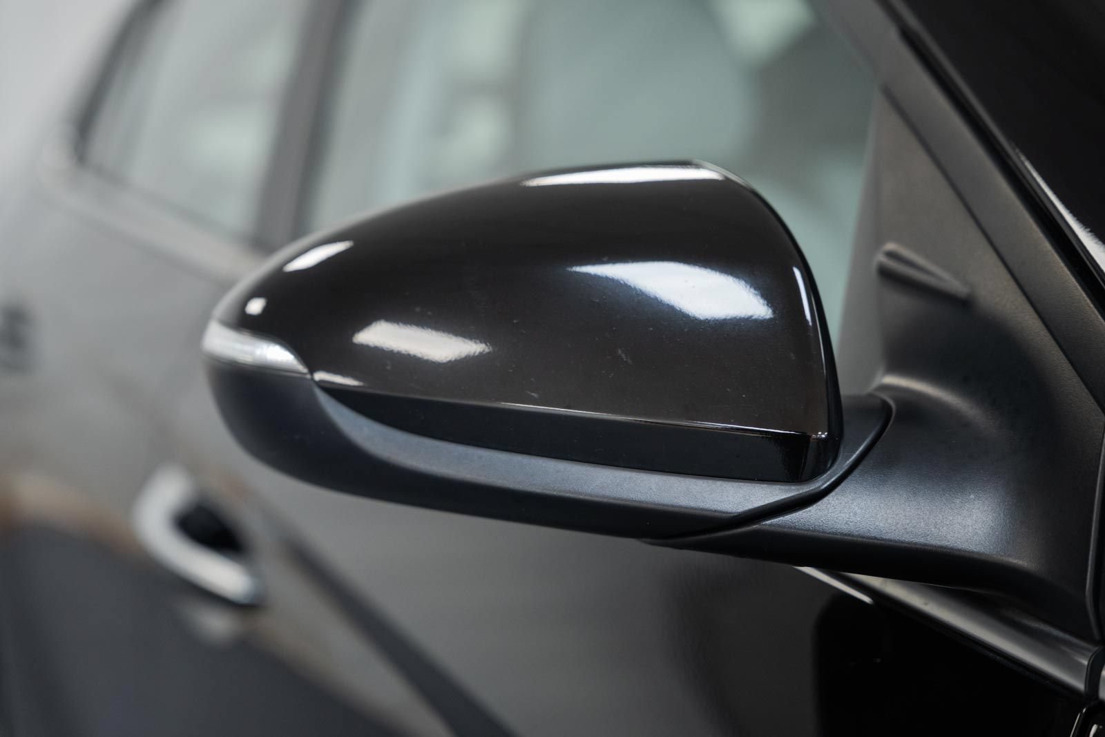 Used 2020 Hyundai Ioniq Limited FWD image 18