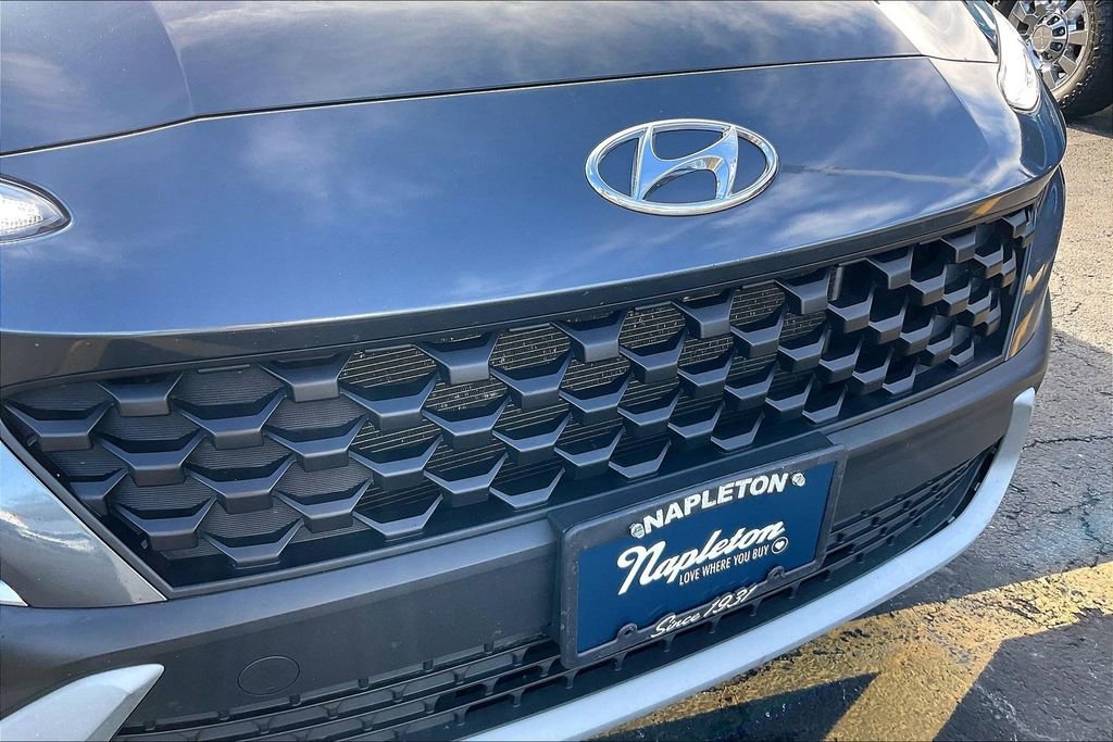 Used 2022 Hyundai Kona SE image 29