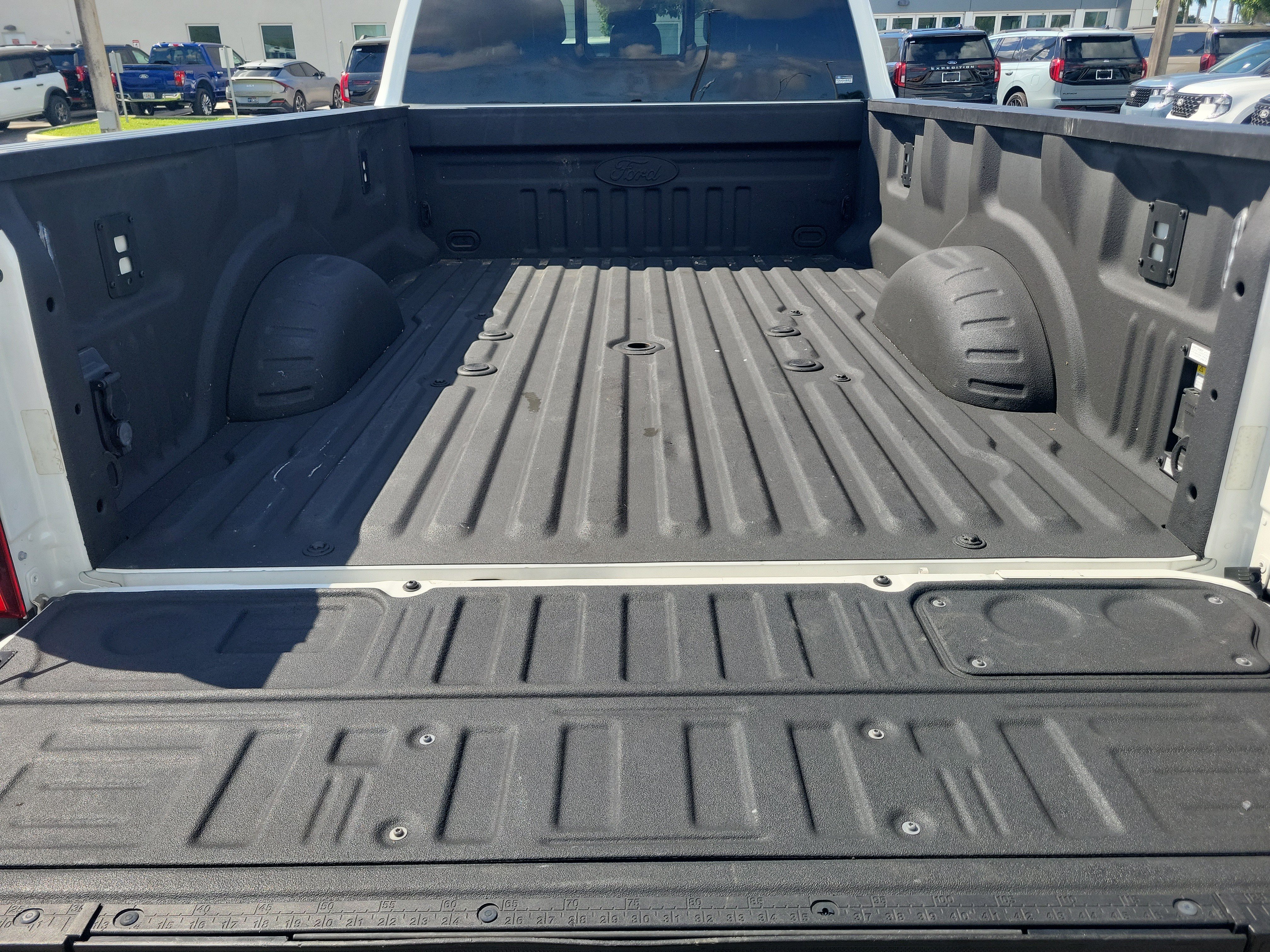 Certified 2024 Ford F350 Platinum AWD/4WD image 32