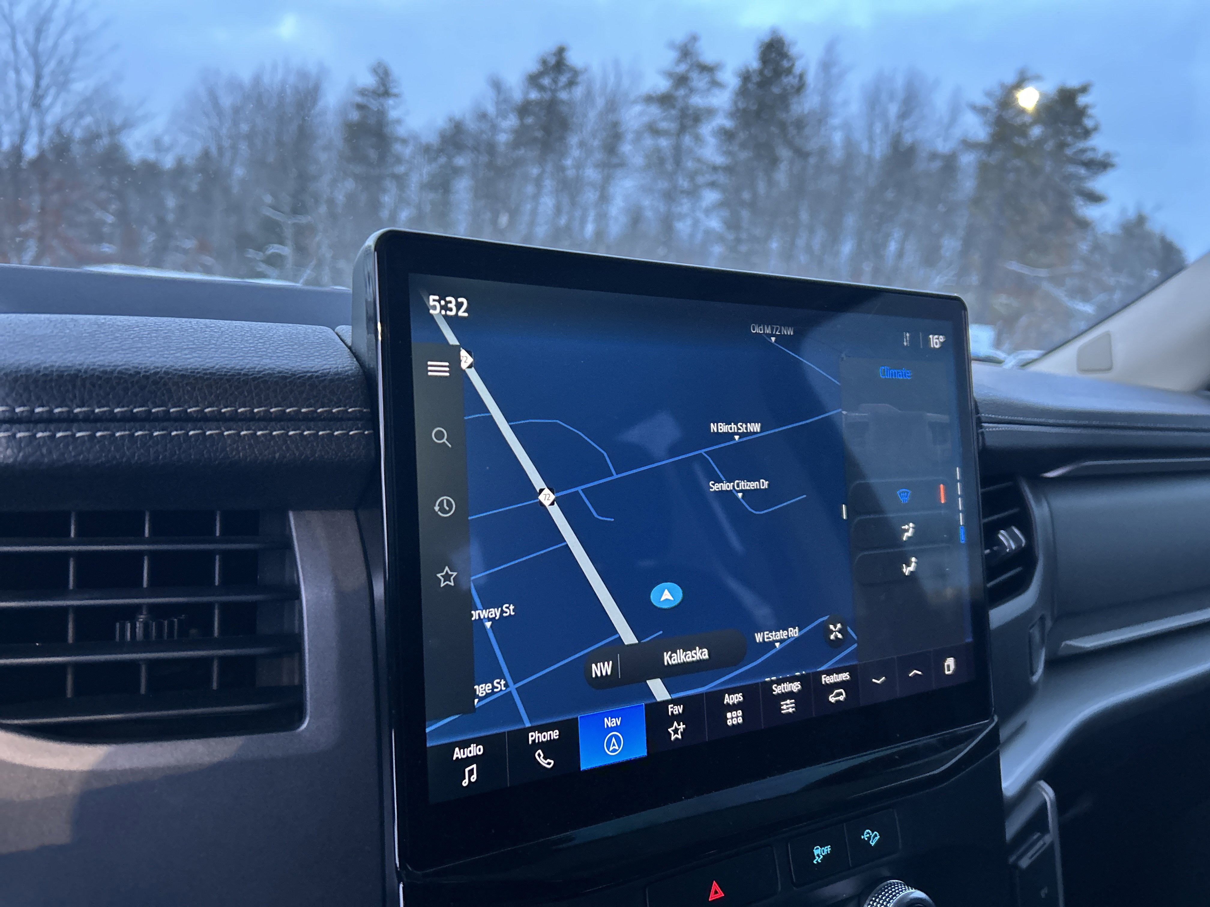 Certified 2022 Ford Expedition XLT image 18