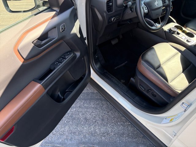 Certified 2024 Ford Bronco Sport Outer Banks AWD/4WD image 12