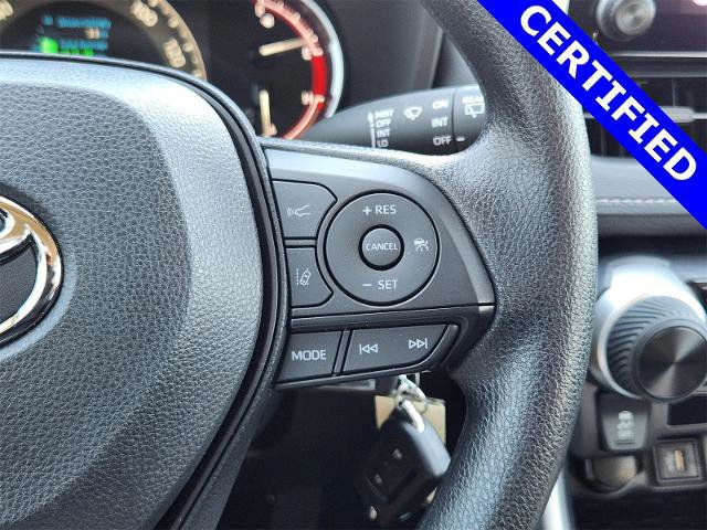 Used 2025 Toyota RAV4 LE image 29