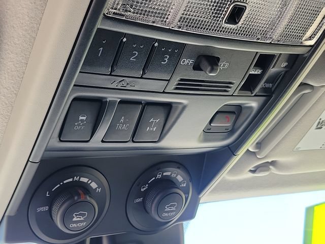 Used 2024 Toyota 4Runner TRD Off-Road Premium w/ Off Road Premium Plus Package AWD/4WD image 19