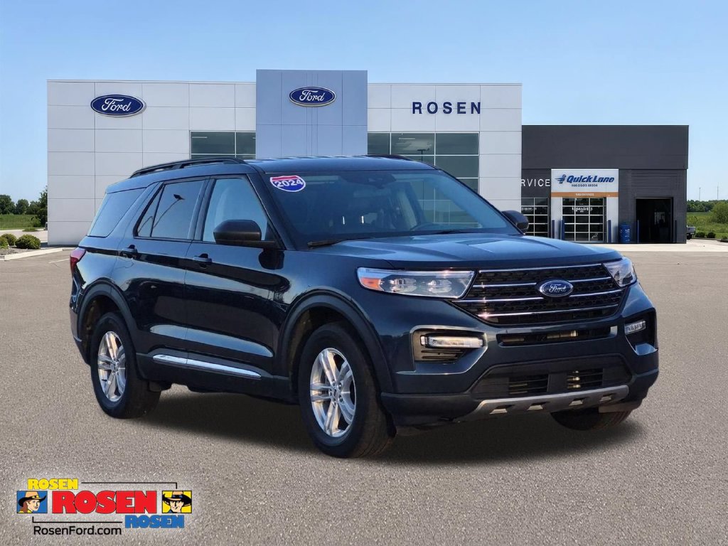 Certified 2024 Ford Explorer XLT w/ Equipment Group 202A