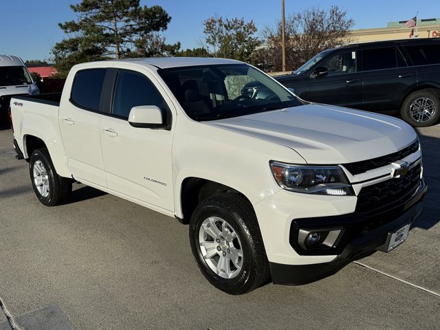 Used 2021 Chevrolet Colorado LT w/ LT Convenience Package image 8
