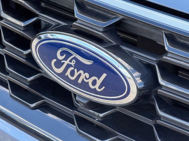 Certified 2024 Ford Escape ST-Line Elite AWD/4WD image 25