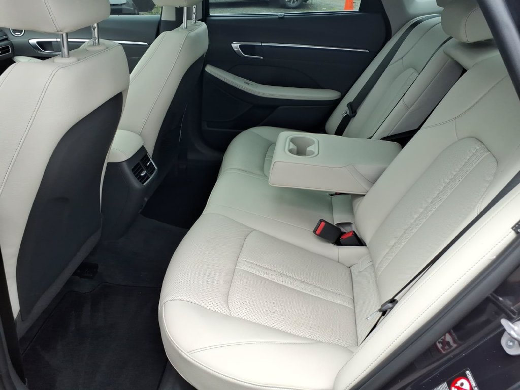 Used 2023 Hyundai Sonata Limited w/ Cargo Package FWD image 19