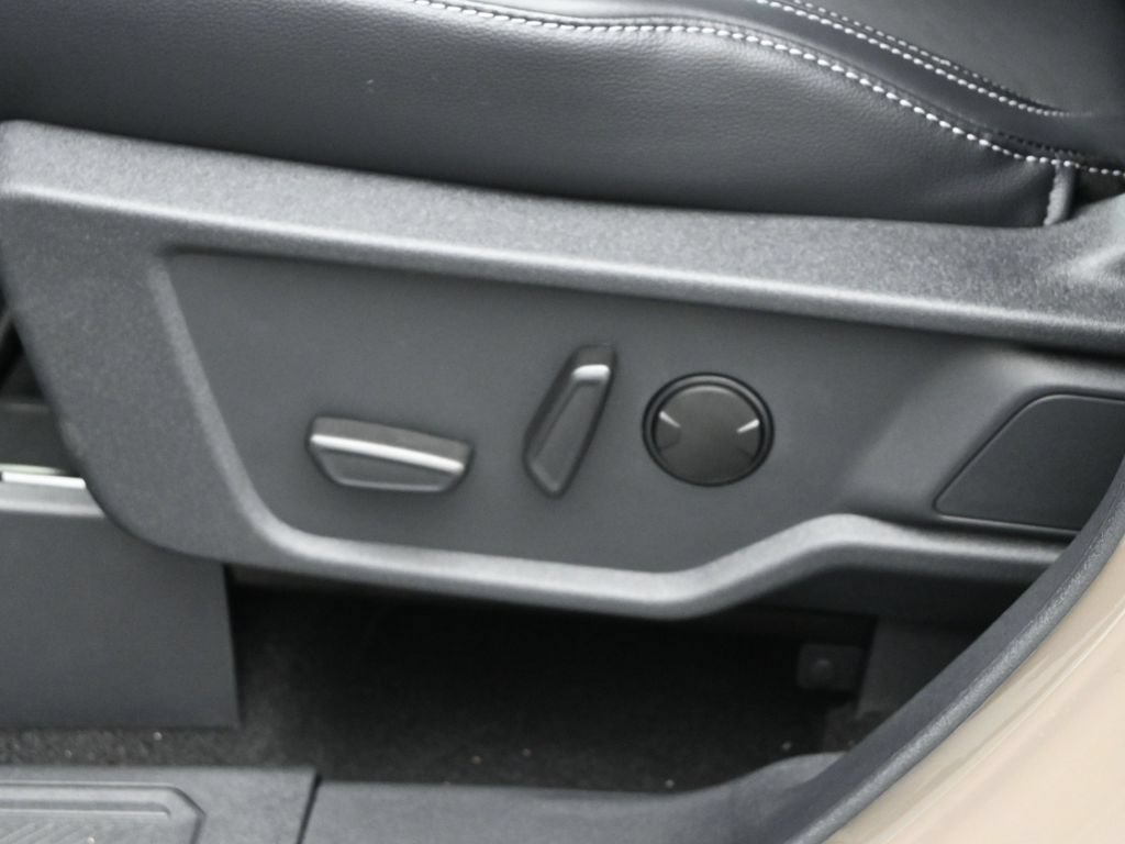 Certified 2026 Ford Bronco Outer Banks AWD/4WD image 13