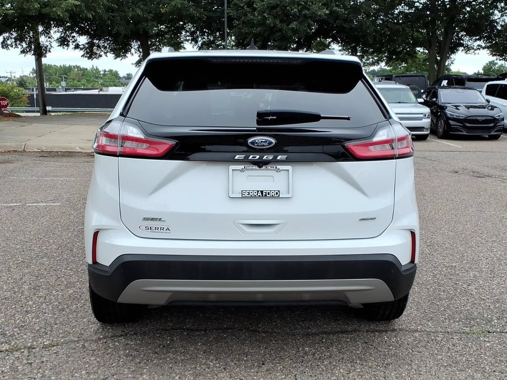 Certified 2024 Ford Edge SEL w/ Convenience Package AWD/4WD image 4