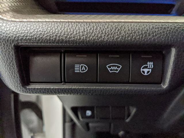 Used 2025 Toyota Prius XLE image 20