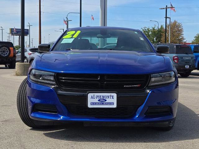 Used 2021 Dodge Charger SXT w/ Blacktop Package image 4