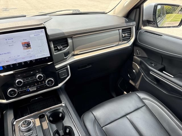 Certified 2024 Ford Expedition XLT AWD/4WD image 15