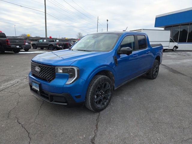 Certified 2025 Ford Maverick Lariat w/ Black Appearance Package image 6