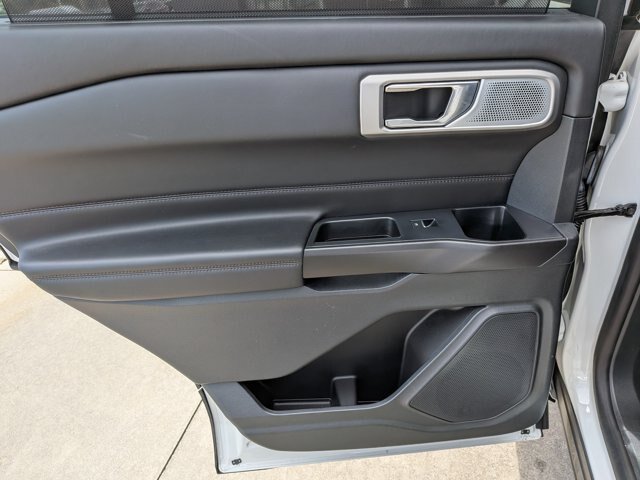 Certified 2020 Ford Explorer Platinum w/ Premium Technology Package AWD/4WD image 29