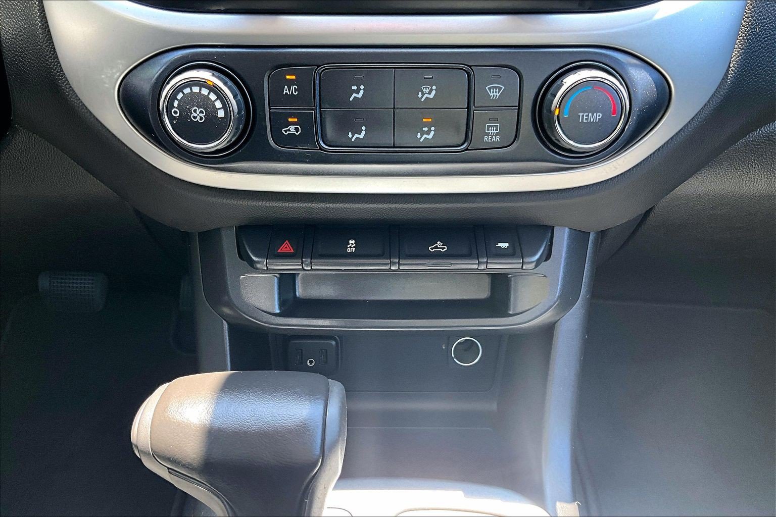Used 2019 Chevrolet Colorado LT w/ LT Convenience Package RWD image 24