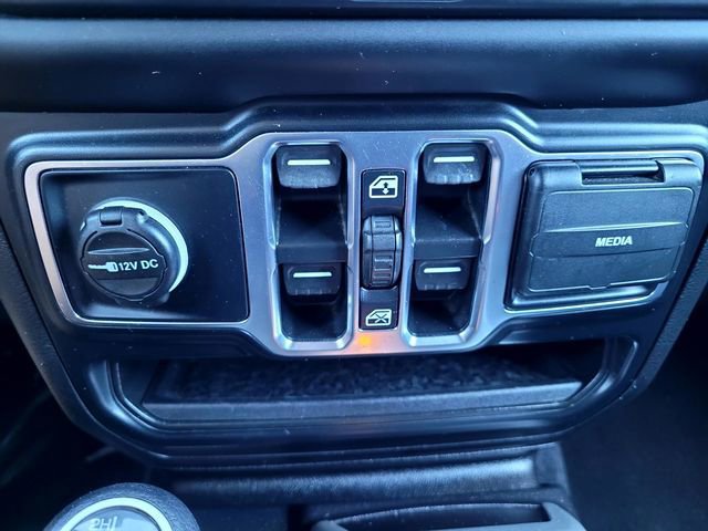 Used 2021 Jeep Gladiator Willys image 19
