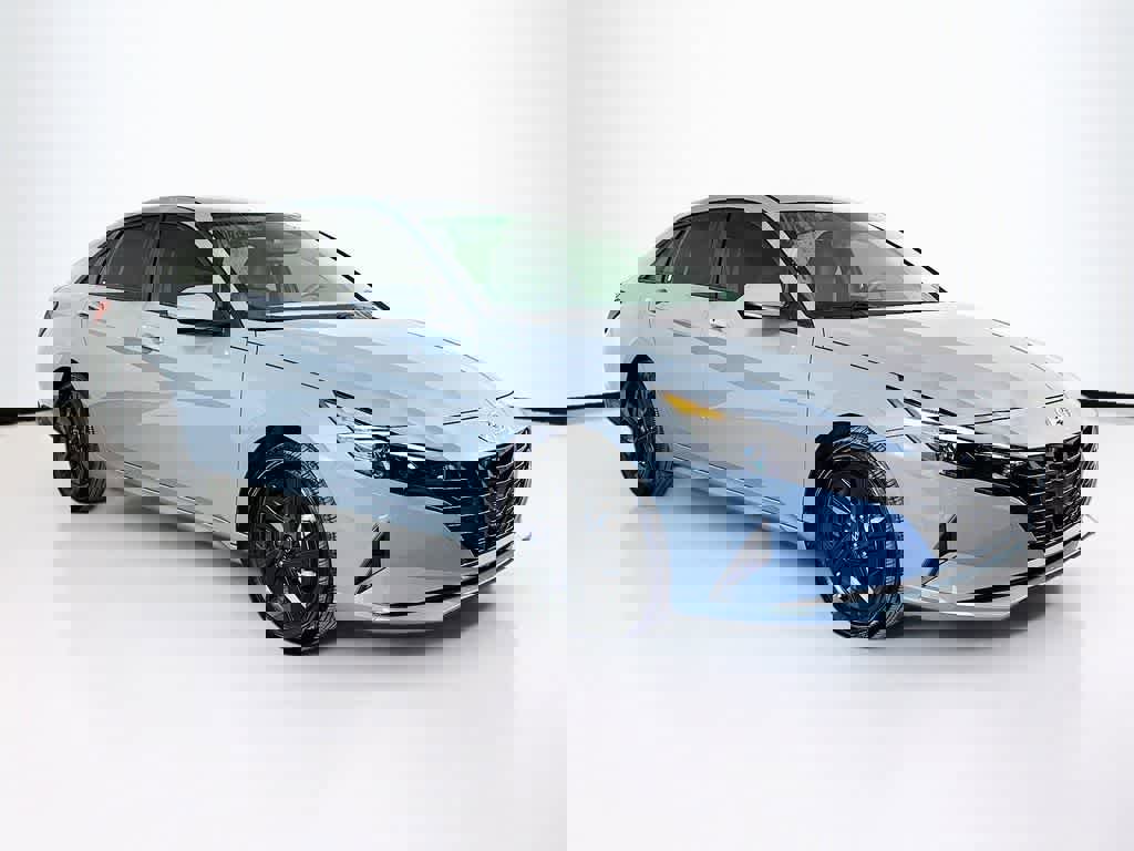 Used 2021 Hyundai Elantra Blue w/ Cargo Package image 22