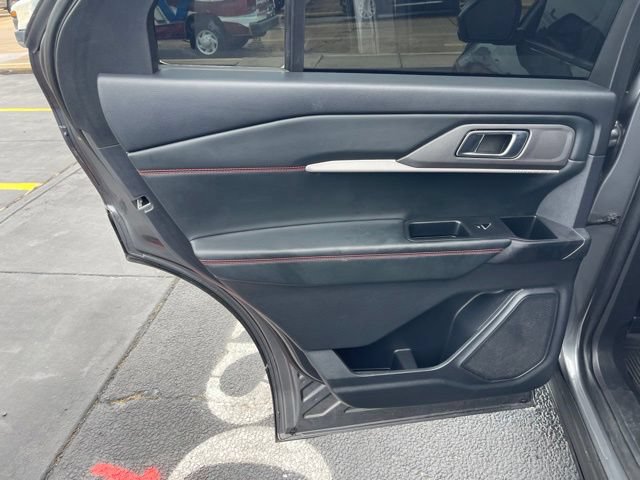 Certified 2025 Ford Explorer ST RWD image 17