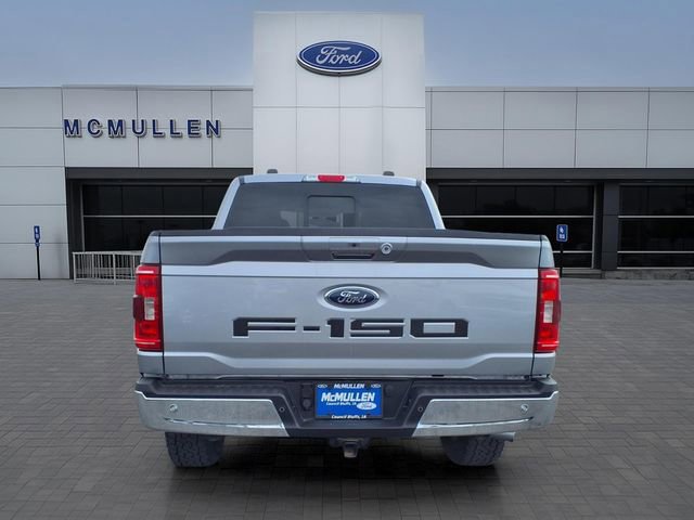 Certified 2021 Ford F150 XLT w/ Equipment Group 302A High image 3