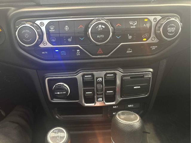 Used 2023 Jeep Wrangler Unlimited w/ Cold Weather Group AWD/4WD image 25