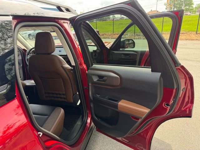 Certified 2025 Ford Bronco Sport Outer Banks w/ Outer Banks Tech Package+ AWD/4WD image 33