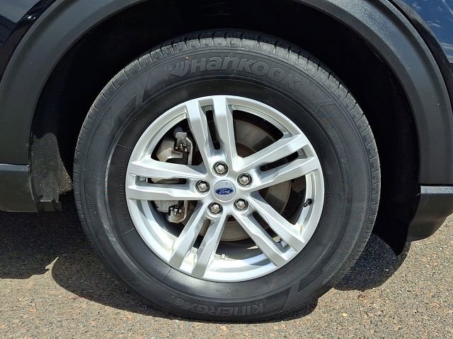 Certified 2023 Ford Explorer XLT w/ Equipment Group 202A AWD/4WD image 8