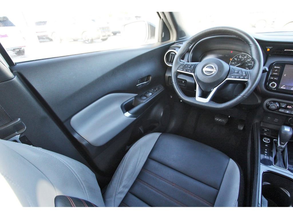 Used 2023 Nissan Kicks SR w/ SR Premium Package image 11