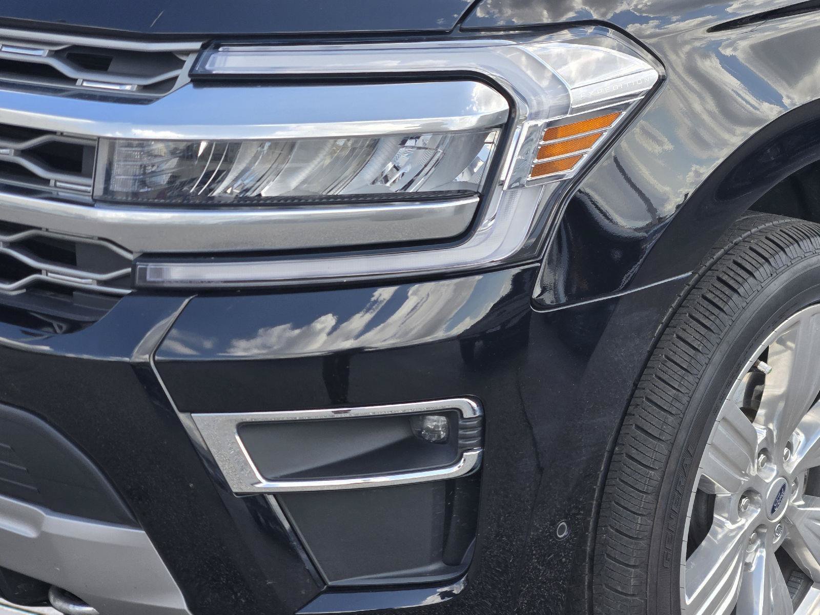 Certified 2024 Ford Expedition Platinum AWD/4WD image 9