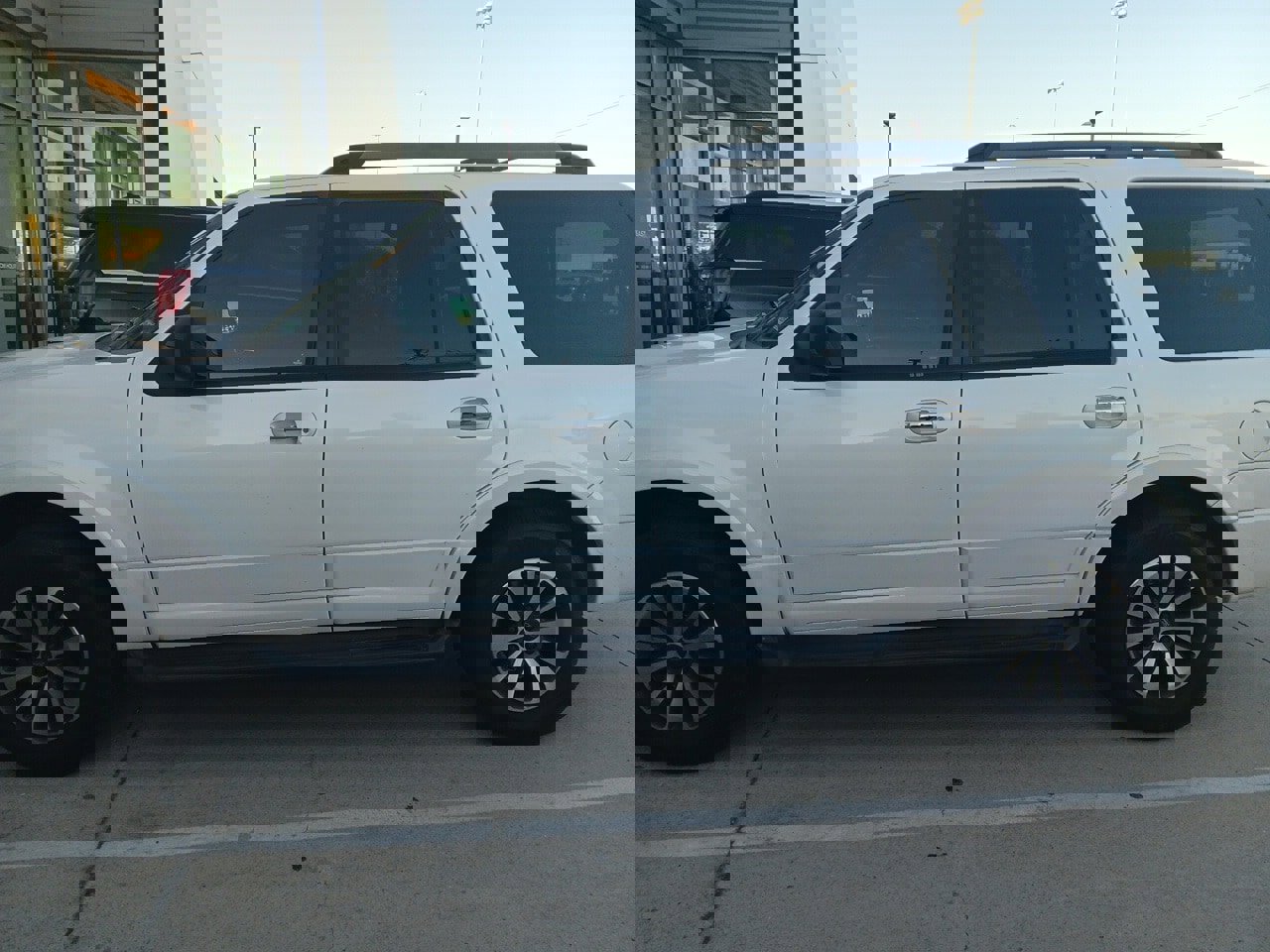 Certified 2017 Ford Expedition XLT w/ Equipment Group 201A image 9