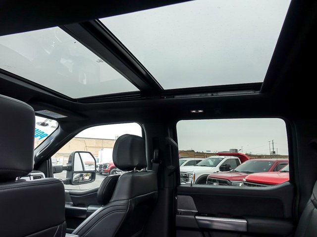 Certified 2025 Ford F250 Platinum image 16