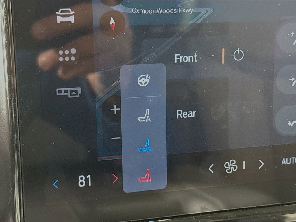 Certified 2025 Ford Expedition Max Platinum image 25