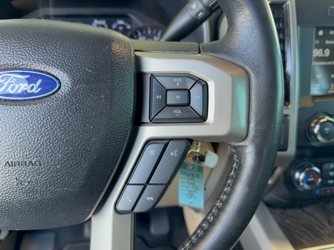 Certified 2019 Ford F250 Lariat w/ Lariat Value Package AWD/4WD image 19