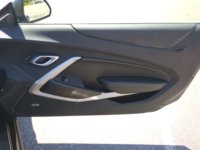 Used 2022 Chevrolet Camaro LT w/ Technology Package RWD image 33