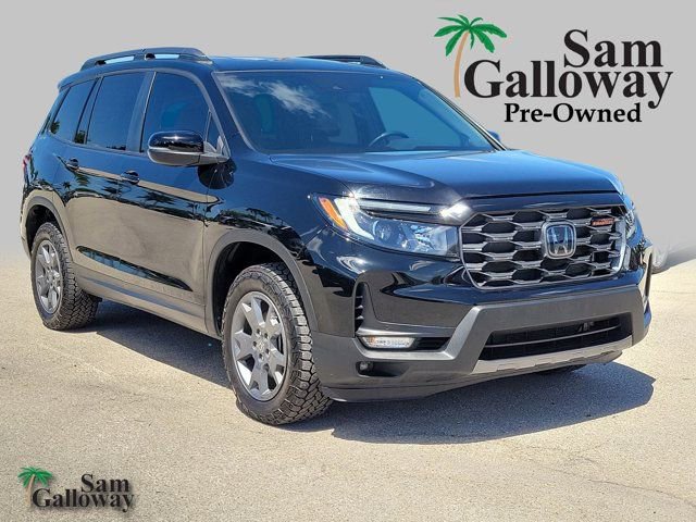 Used 2025 Honda Passport TrailSport image 5