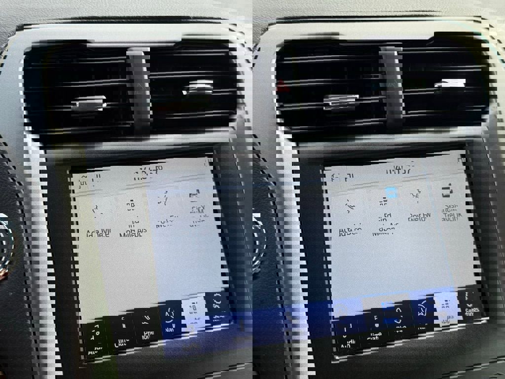 Certified 2020 Ford Fusion SE image 27