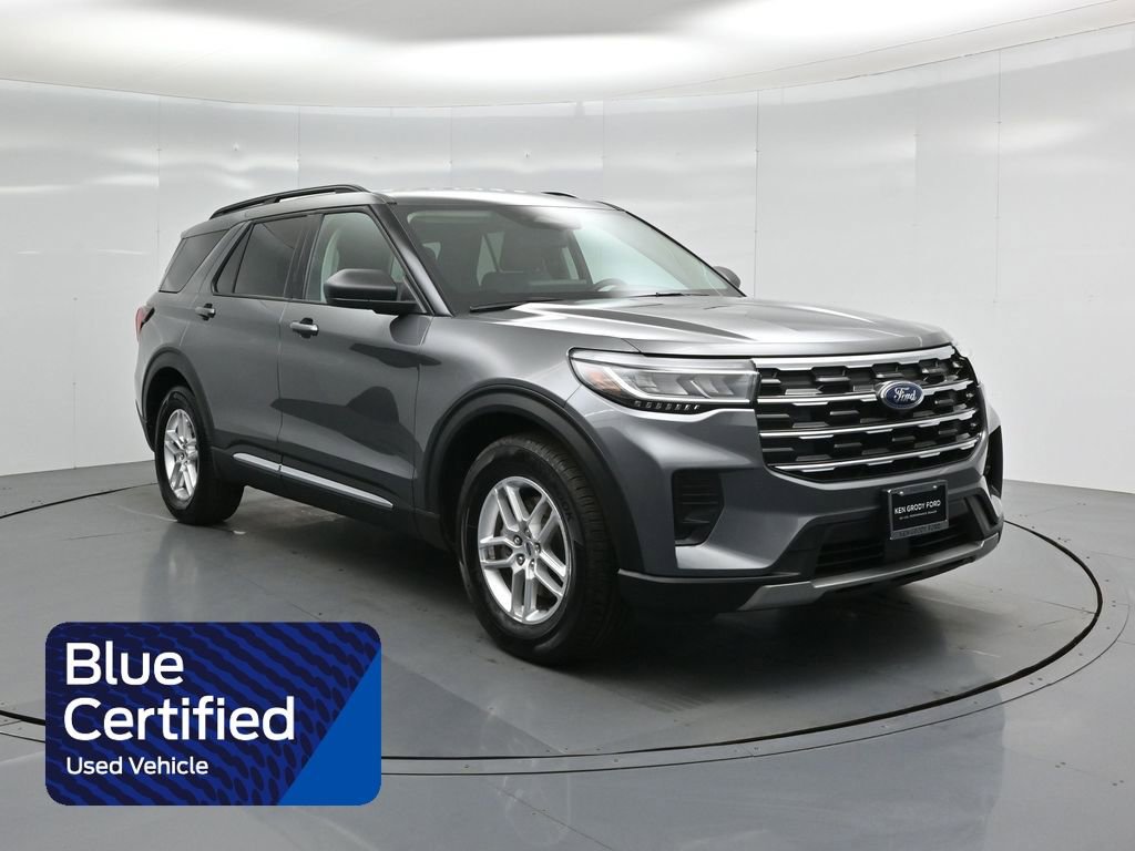 Certified 2025 Ford Explorer Active image 1