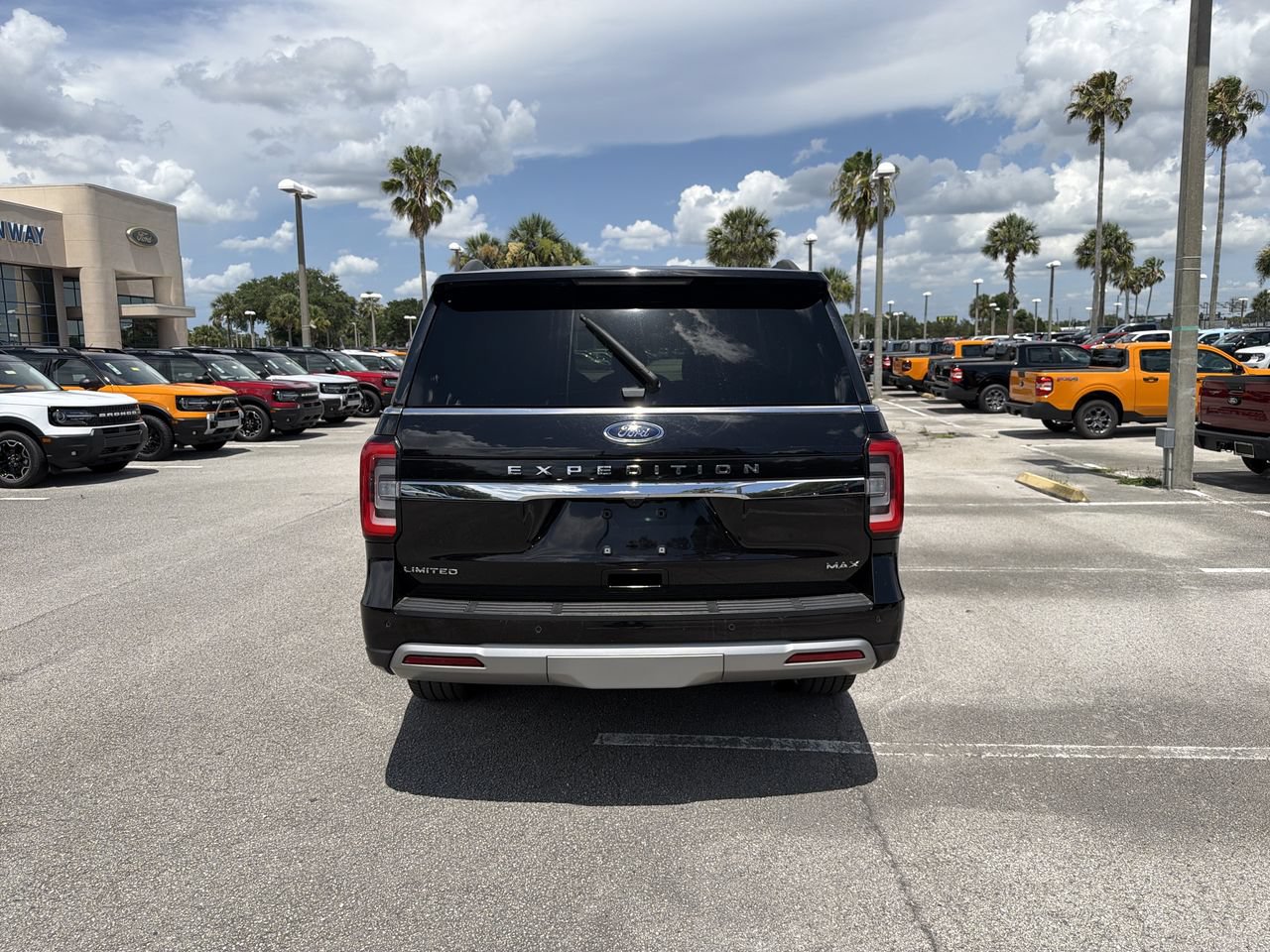Certified 2024 Ford Expedition Max Limited RWD image 4