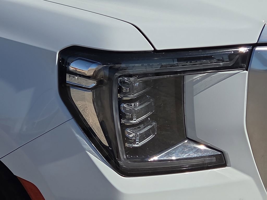 Used 2022 GMC Yukon Denali w/ Denali Ultimate Package image 10