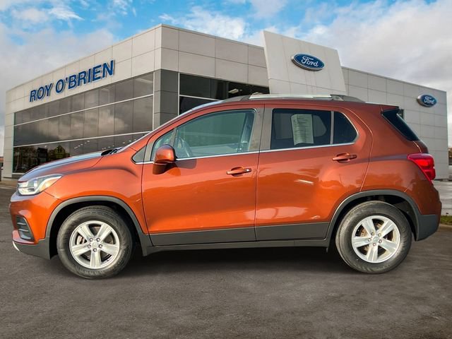 Used 2019 Chevrolet Trax LT FWD image 2