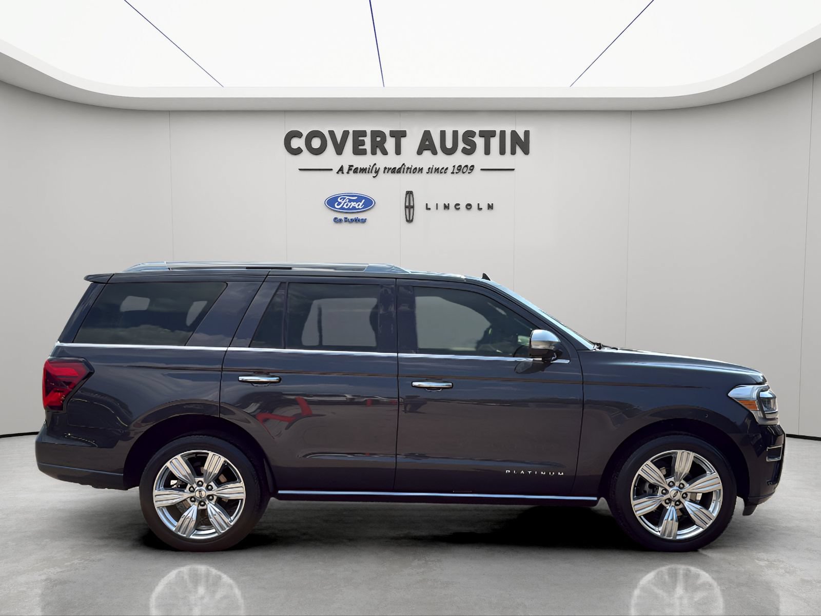 Certified 2023 Ford Expedition Platinum RWD image 6