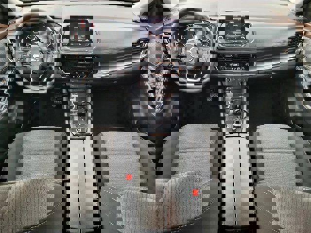 Used 2022 Nissan Rogue SV image 13