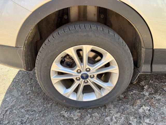 Certified 2018 Ford Escape SE AWD/4WD image 17