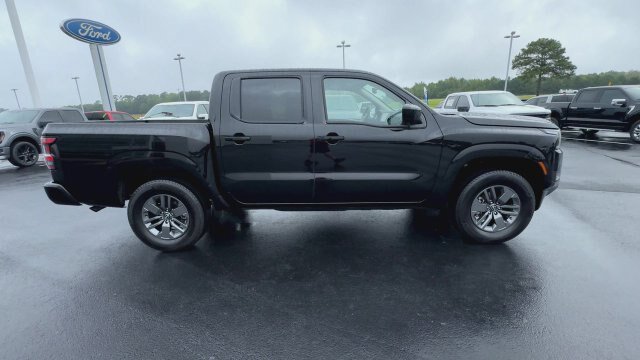 Used 2026 Nissan Frontier SV AWD/4WD image 9