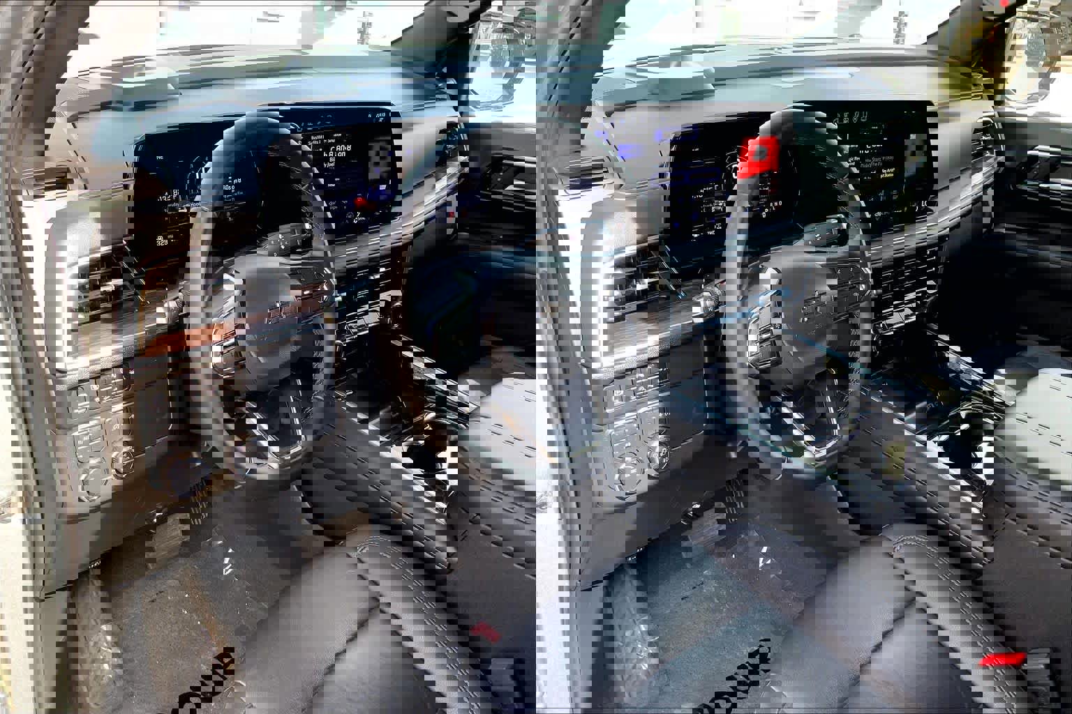 Used 2025 Chevrolet Tahoe Z71 image 18