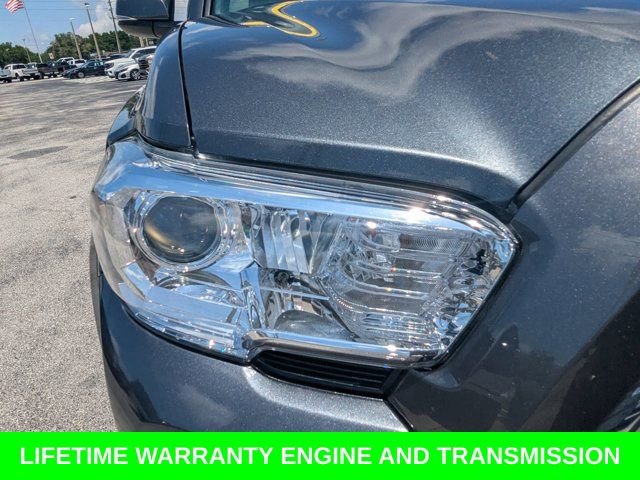 Used 2022 Toyota Tacoma SR5 w/ Technology Package RWD image 11