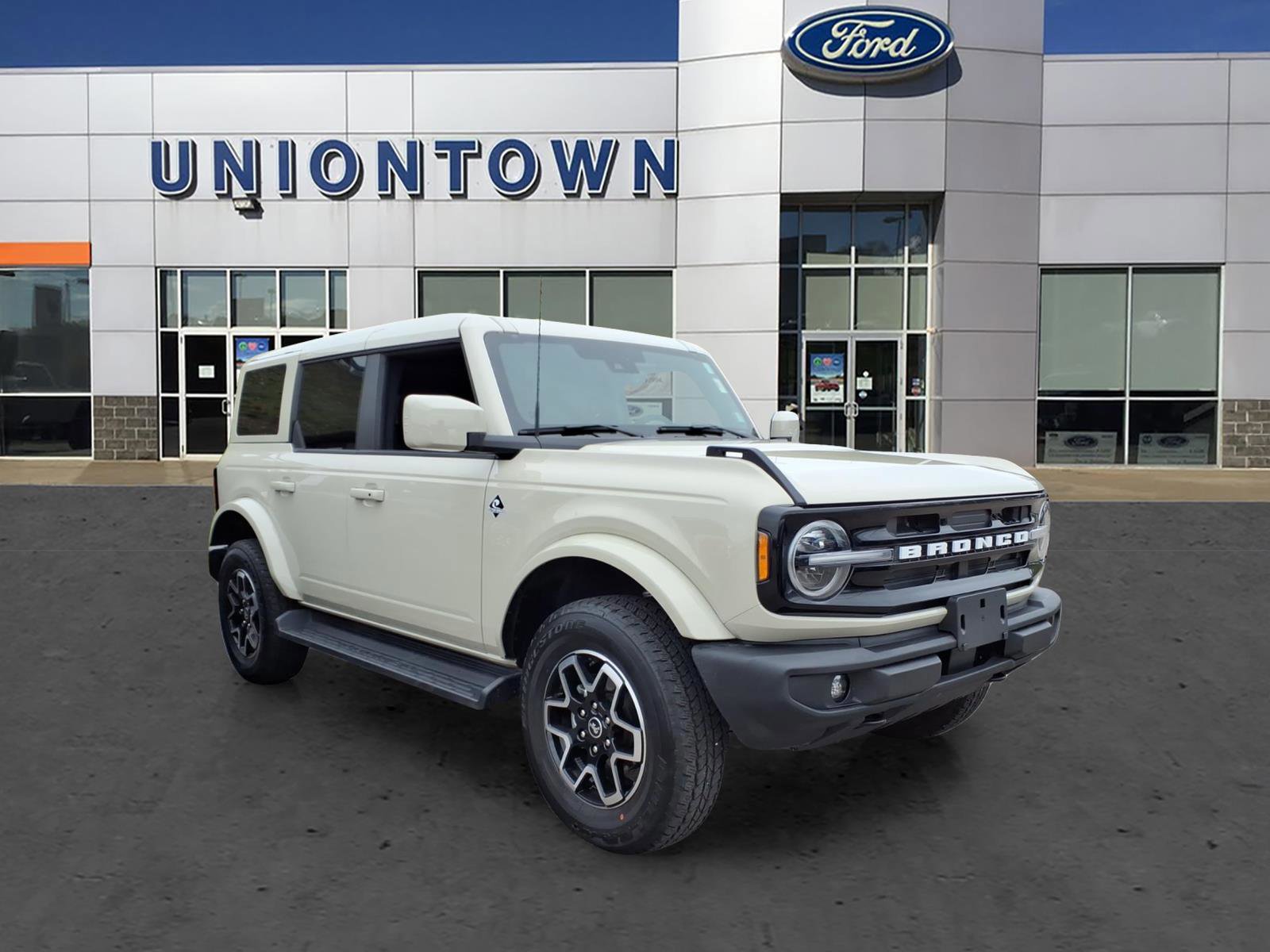 Certified 2025 Ford Bronco Outer Banks image 4