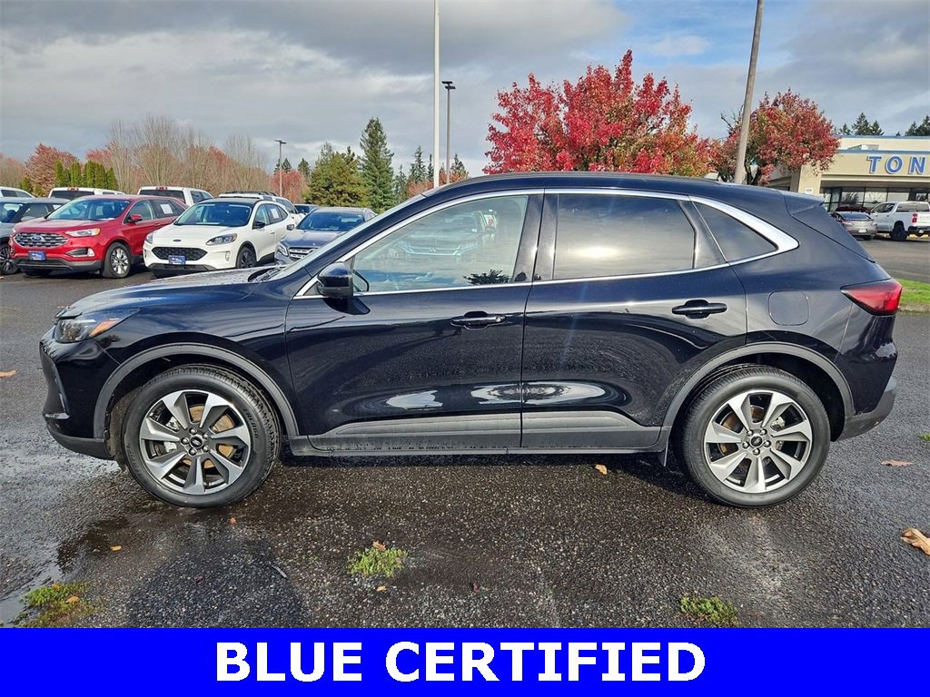 Certified 2023 Ford Escape Platinum image 2
