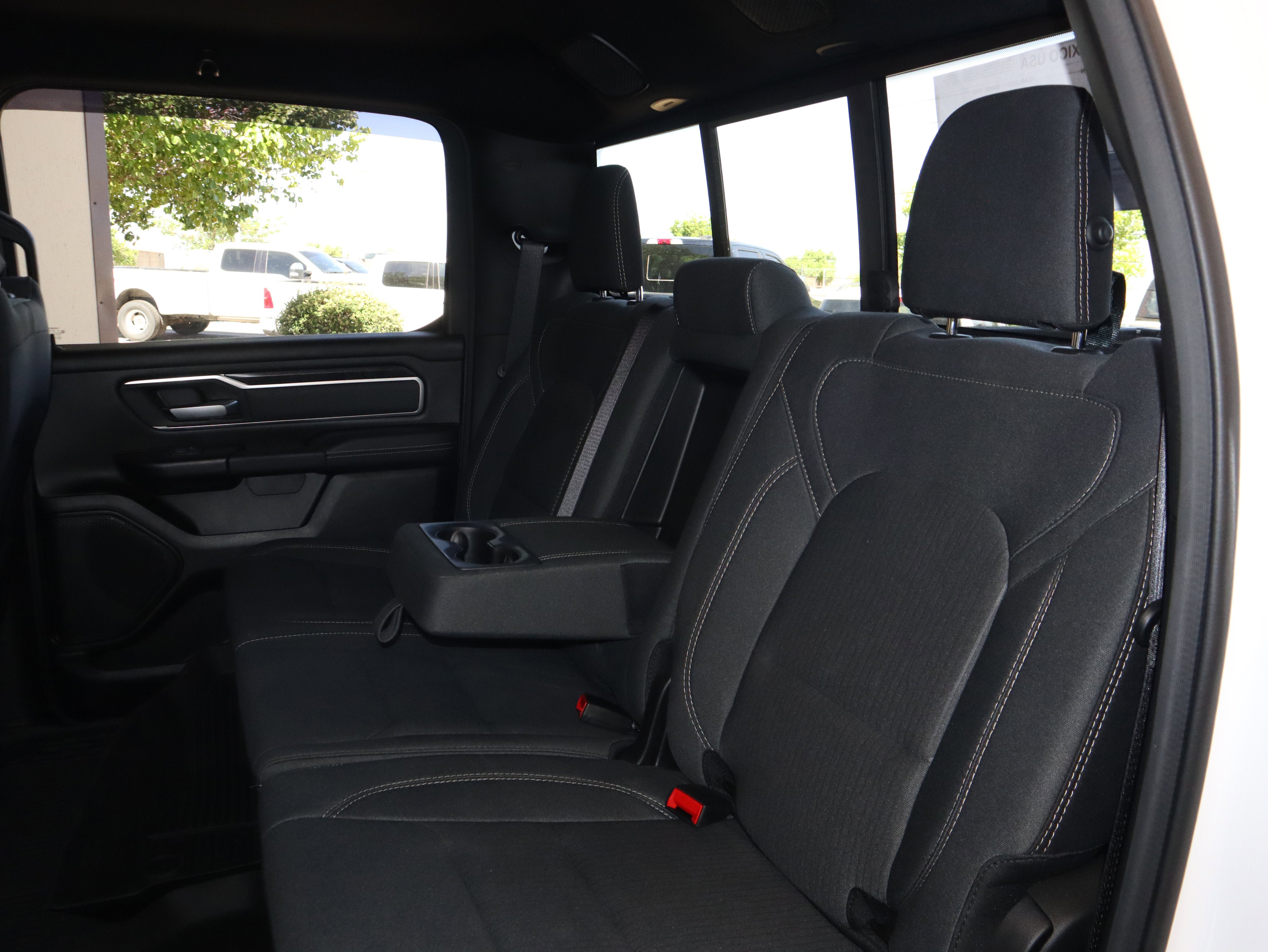 Used 2022 RAM 1500 Big Horn AWD/4WD image 37